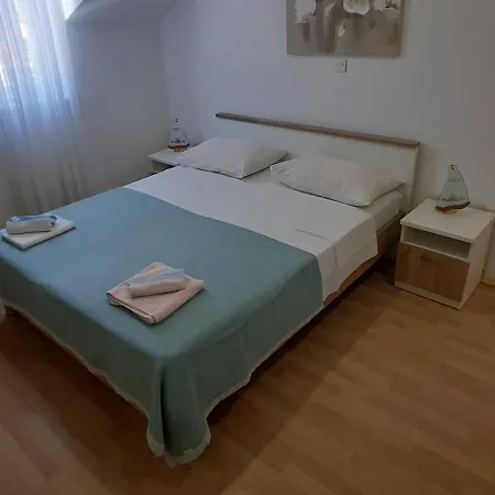 Ana Bilota * Seget Vranjica