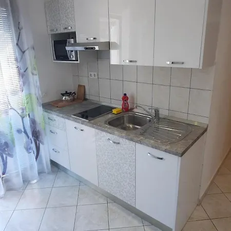 Apartment Ana Bilota